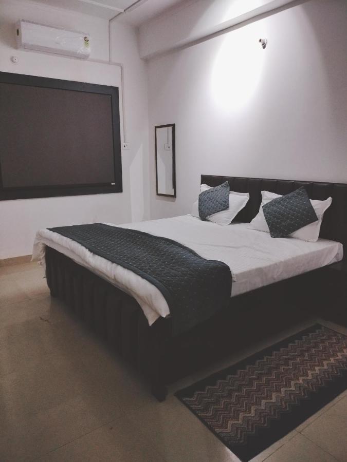 Aero Homestay 507 * Varanasi